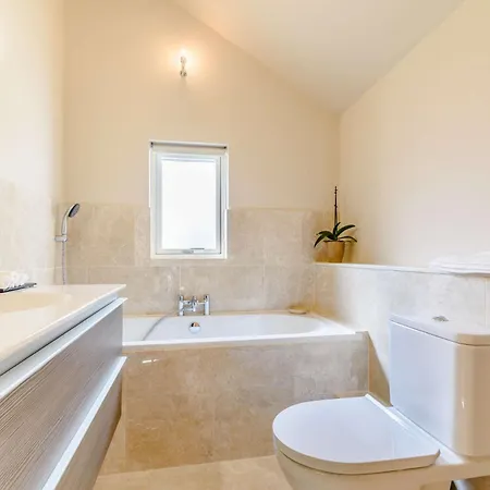 2 Bed In 81551 Holiday home Welburn