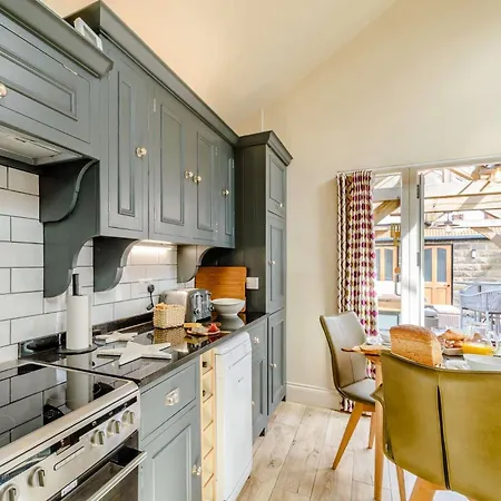 2 Bed In 81551 度假居 Welburn