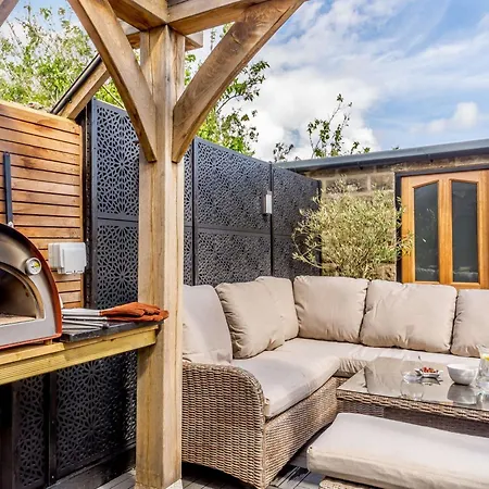 度假居 2 Bed In 81551 *